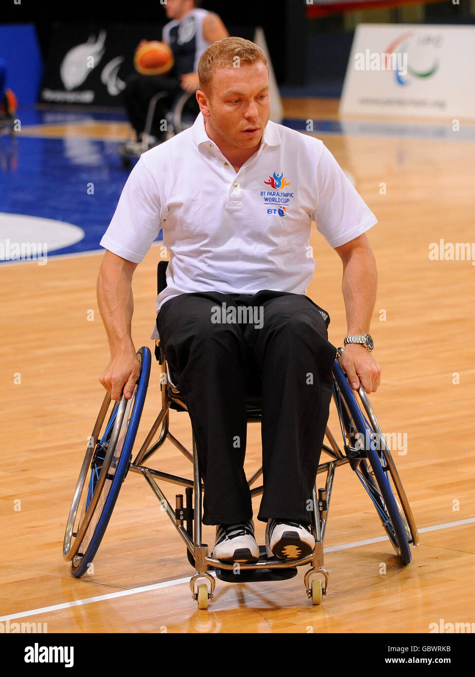 Chris Hoy, ambassadeur de BT en Grande-Bretagne, se présente en fauteuil roulant dans un match de basket-ball lors de la Journée de la coupe du monde paralympique de BT à l'arène régionale de Manchester, à Manchester Banque D'Images