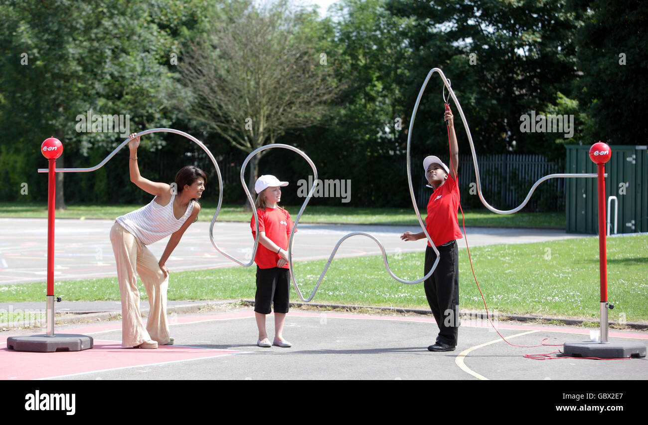 Konnie Huq et E.ON sur le buzzer géant Banque D'Images