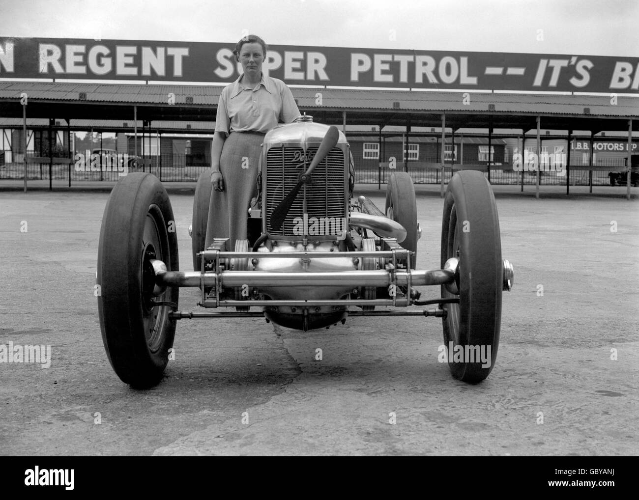 Motor Racing - Record du tour du circuit extérieur Dames - Brooklands Banque D'Images