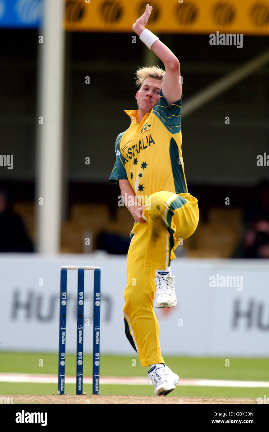 Cricket - ICC Champions Trophy 2004 - semi-finale - Australie / Angleterre.Brett Lee, Australie Banque D'Images