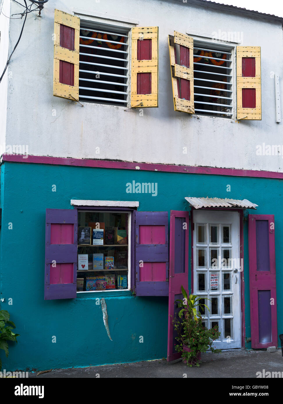 Dh Road Town TORTOLA CARAÏBES Antilles book shop bâtiment coloré Banque D'Images