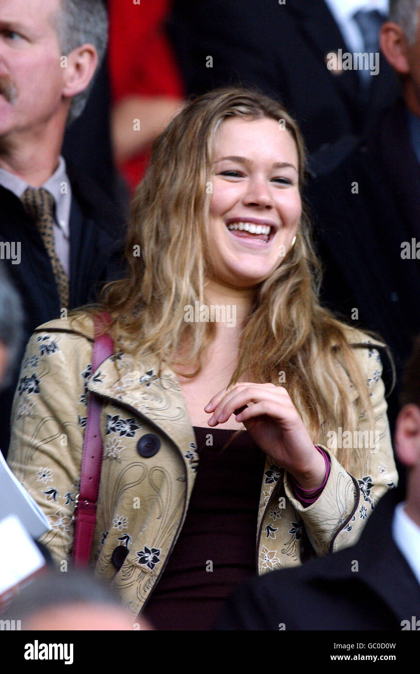 Football - FA Barclays Premiership - Liverpool / Birmingham City.Le chanteur de jazz Joss Stone regarde le match à Anfield Banque D'Images