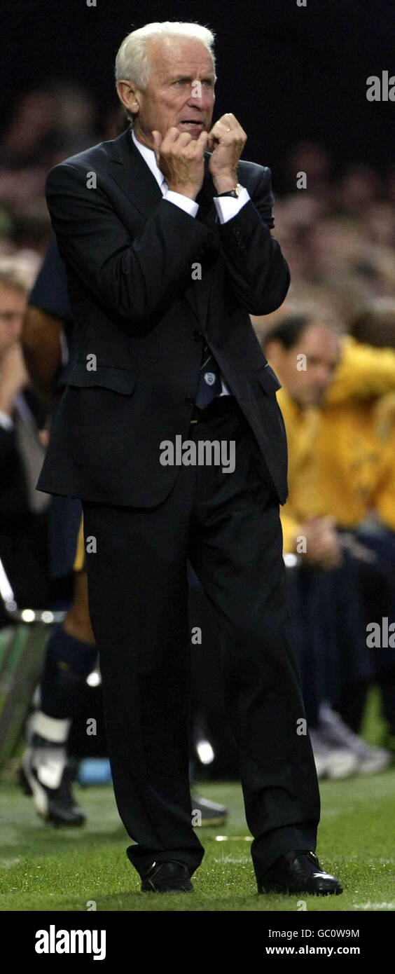 L'entraîneur de la République d'Irlande Giovanni Trapattoni pendant le match international amical à Thomond Park, Limerick. Banque D'Images