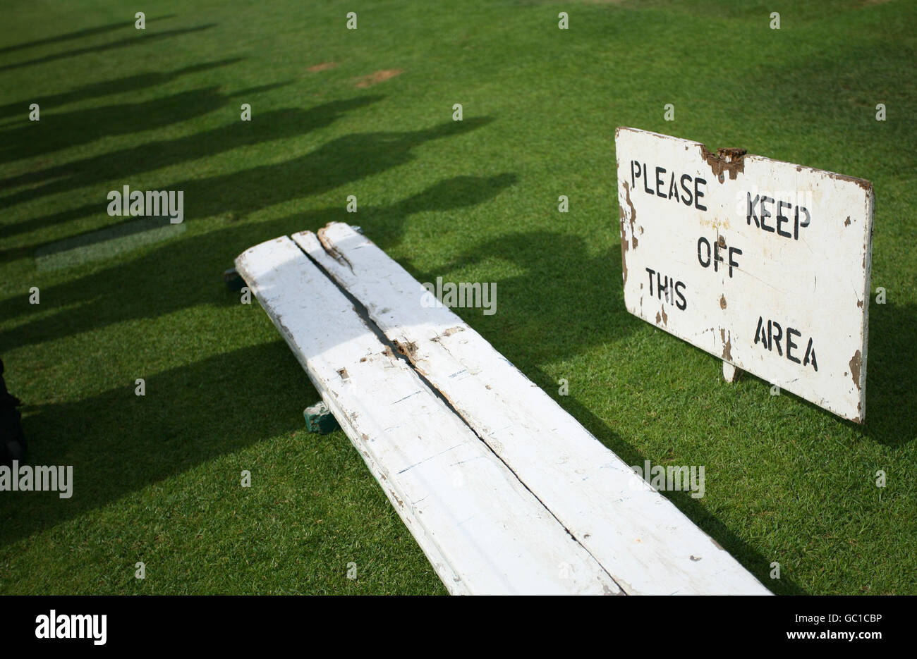 - Préparer le terrain de cricket du Brit Oval Banque D'Images