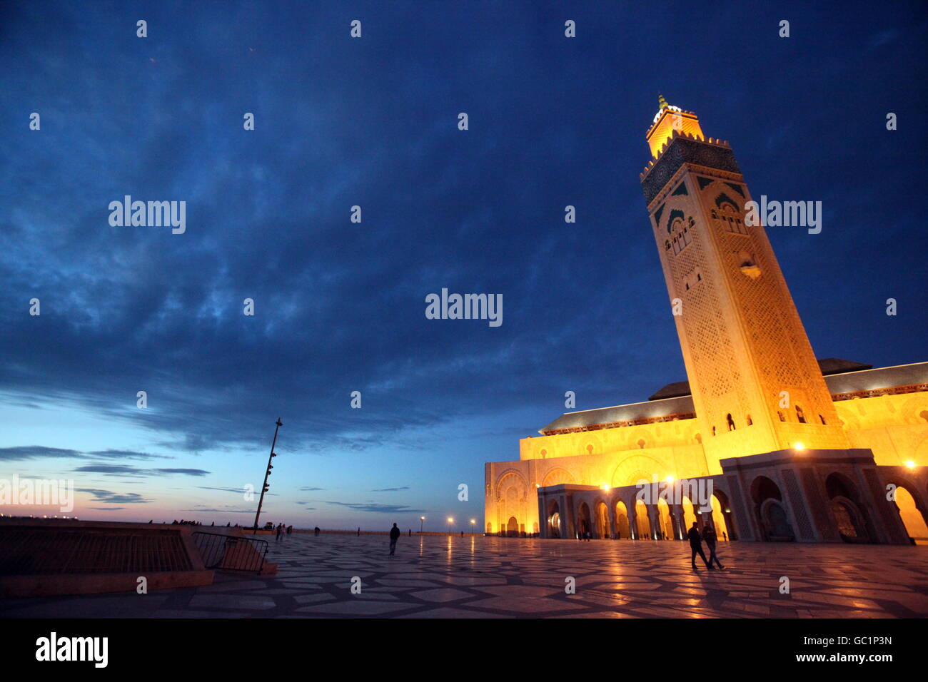 La mosquée Hassan 2 dans la ville de Casablanca au Maroc, l'Afrique du Nord. Banque D'Images