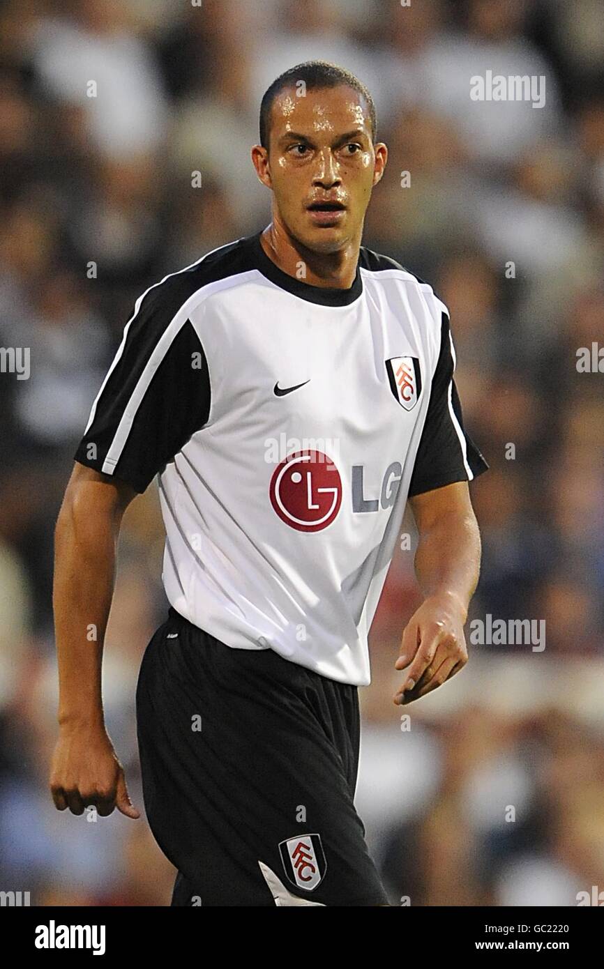 Football - UEFA Europa League - Play-offs - First Leg - Fulham / FC Amkar Perm - Craven Cottage. Bobby Zamora, Fulham Banque D'Images