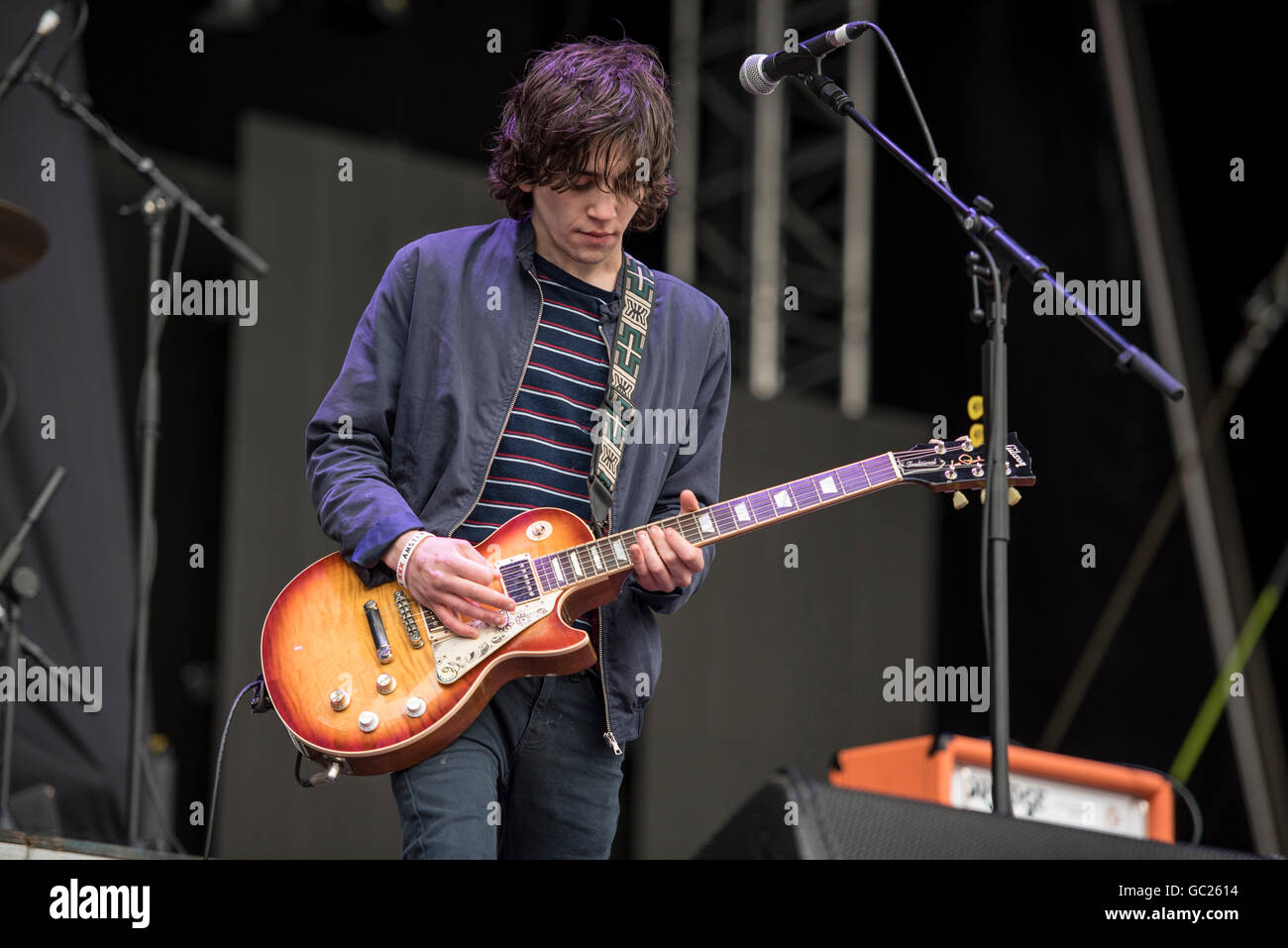 Wrexham, UK. 2 juillet 2016. Joli cercle vicieux effectuer à l'Université de Glyndwr Hippodrome, Wrexham soutenant le Stereophonics sur l Banque D'Images