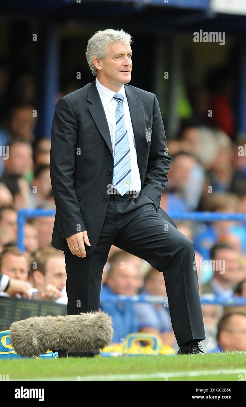 Football - Barclays Premier League - Portsmouth / Manchester City - Fratton Park. Mark Hughes, directeur de Manchester City Banque D'Images