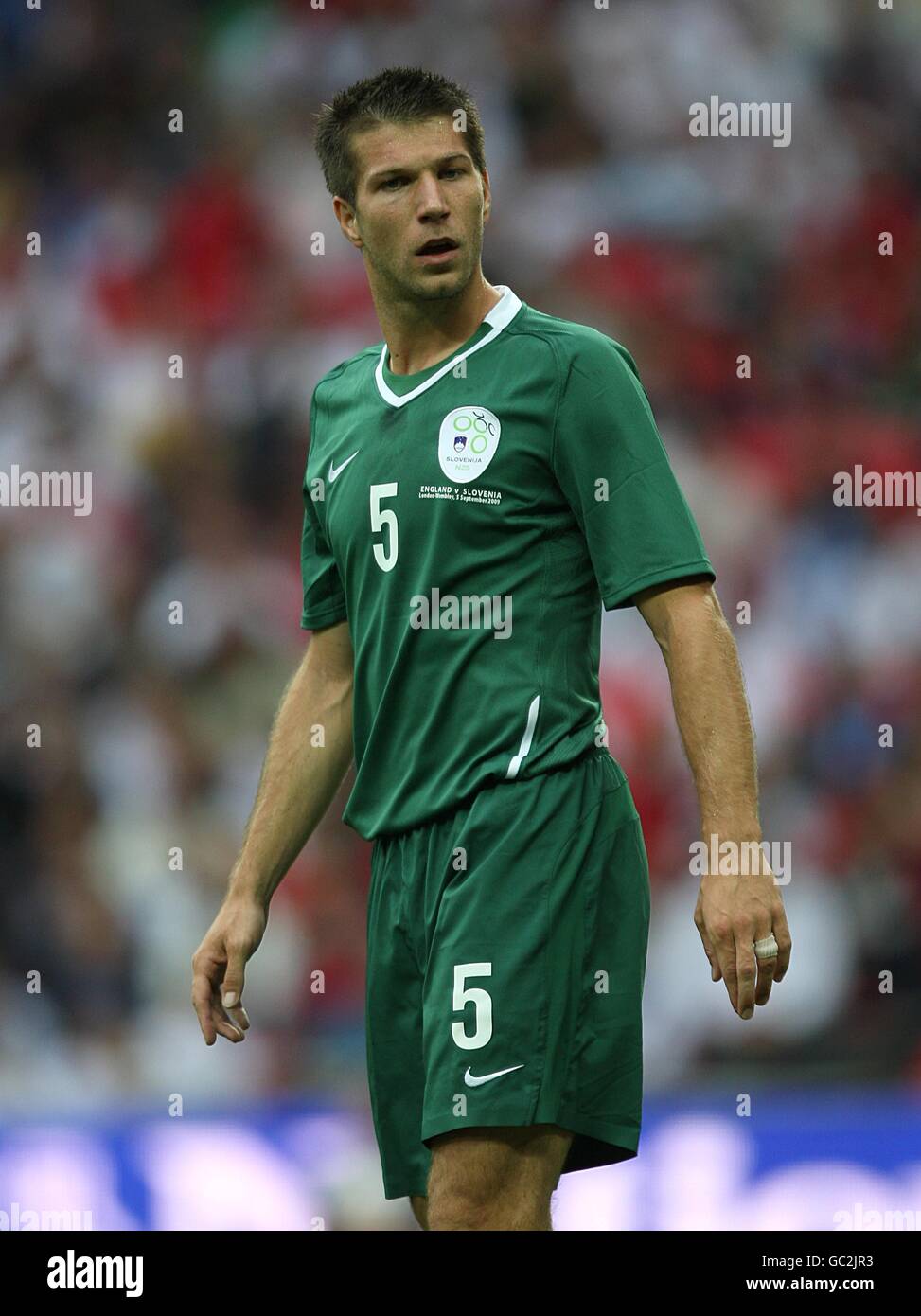 Football - International friendly - Angleterre v Slovénie - Stade Wembley. Bostjan Cesar, Slovénie Banque D'Images