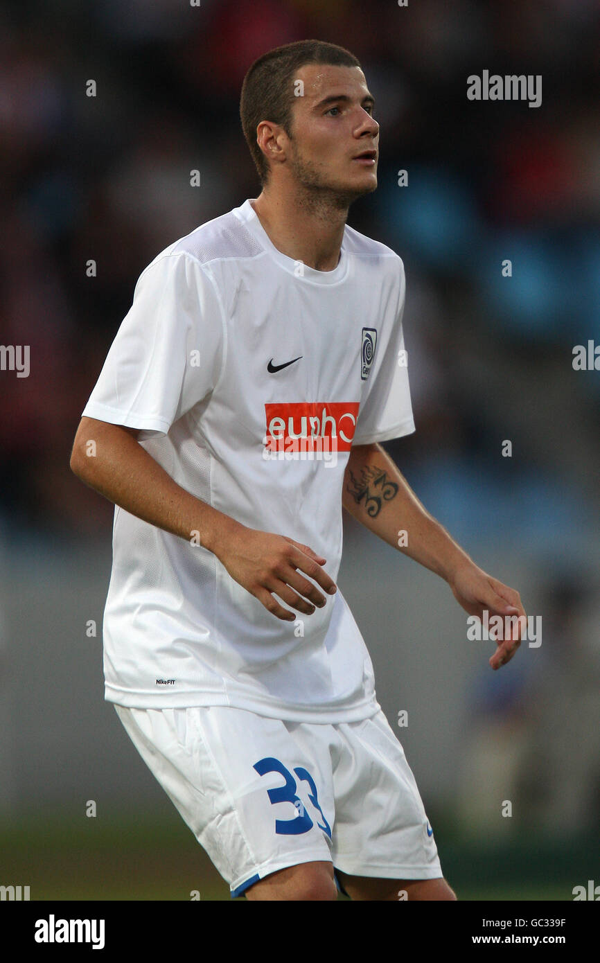 Football - UEFA Europa League - Play offs - second Leg - Lille / KRC Genk - Lille Metropole. Daniel Pudil, KRC Genk Banque D'Images