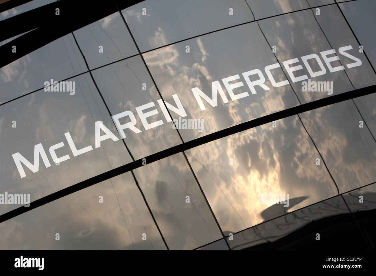 Présentation de la marque McLaren Mercedes lors de la deuxième pratique sur le circuit de Monza, en Italie. Banque D'Images