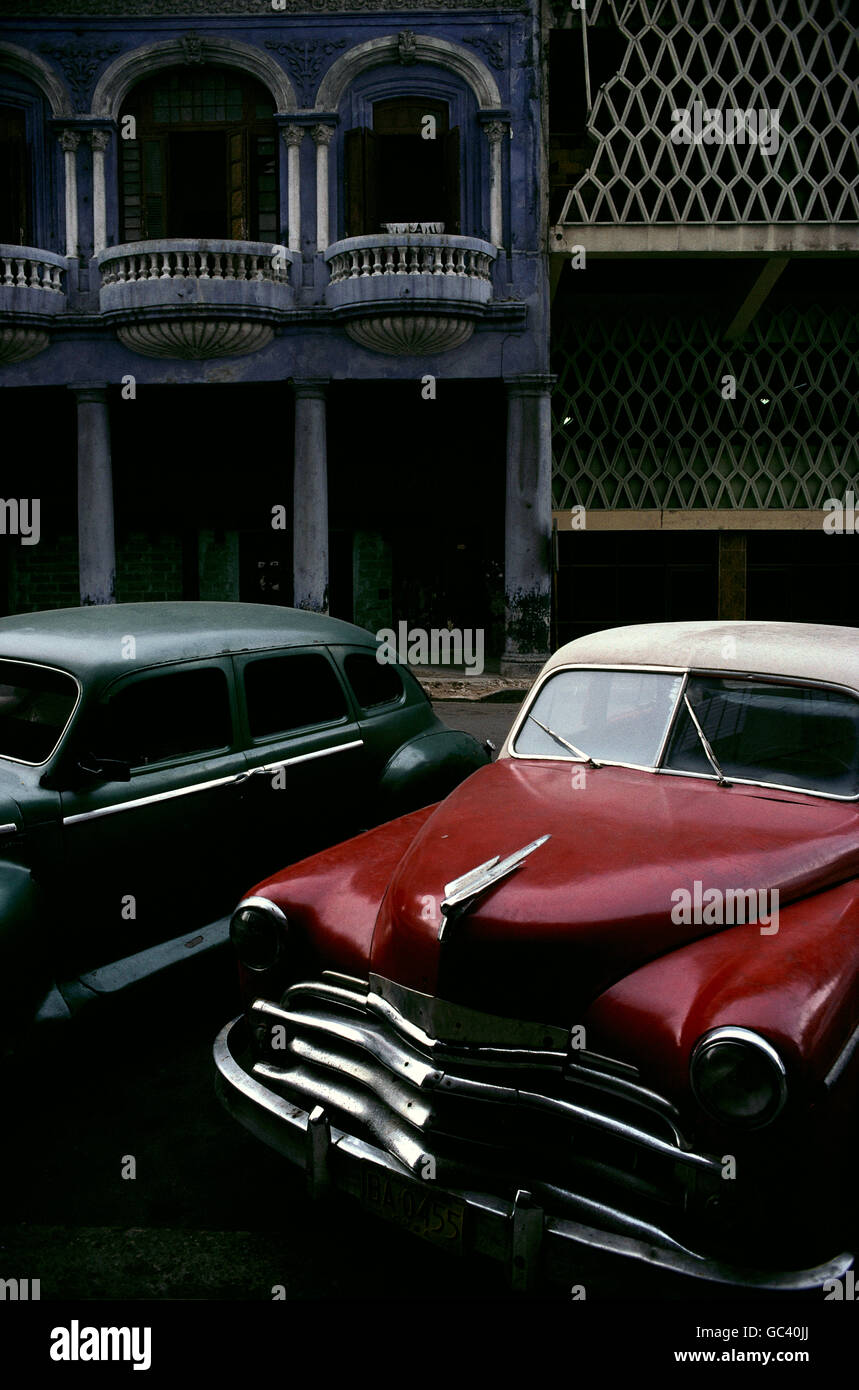 La Havane, Cuba. Années 1950 Vintage voitures américaines, la vieille Havane. Banque D'Images