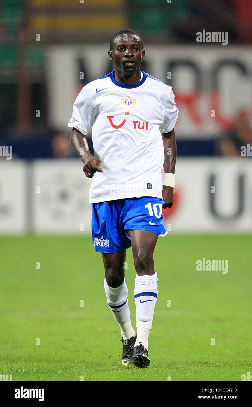 Football - Ligue des champions de l'UEFA - Groupe C - AC Milan / FC Zurich - Stadio Giuseppe Meazza. Onyekachi Okonkwo, FC Zurich Banque D'Images