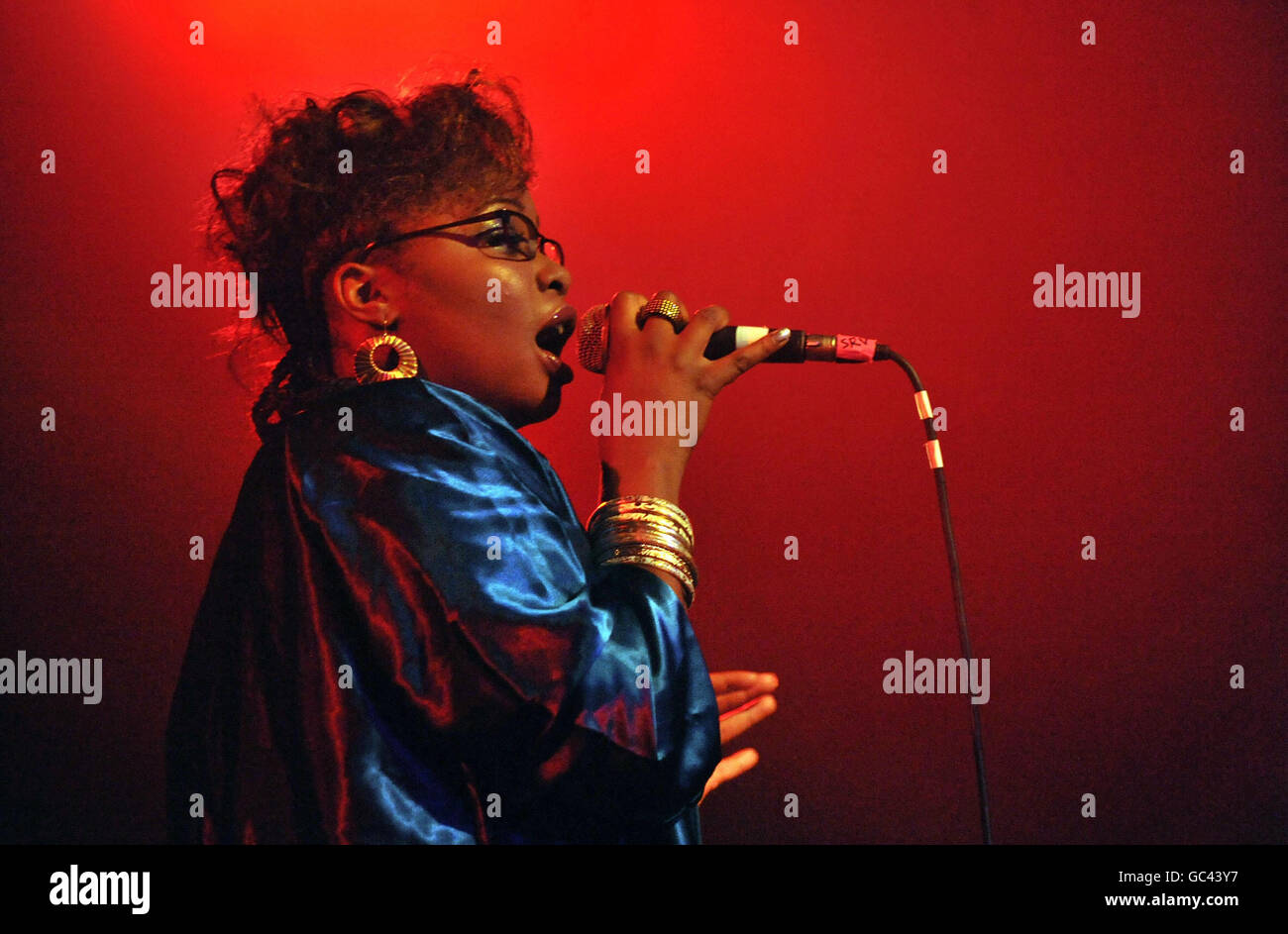 Speech Debelle, artiste de rap lauréat du prix Mercury Music, se produit au Scala de Londres. Banque D'Images