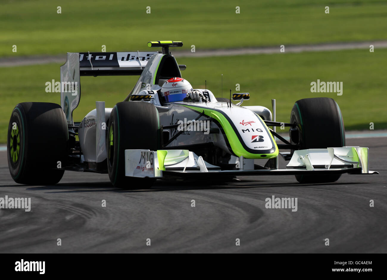 Brawn GP Rubens Barrichello lors de la troisième séance d'entraînement pour le Grand Prix d'Abu Dhabi au circuit Yas Marina, Émirats arabes Unis. Banque D'Images