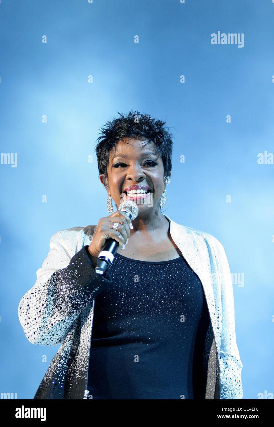 Gladys Knight se exécutant à la MEN Arena de Manchester lors de sa tournée au Royaume-Uni. Banque D'Images