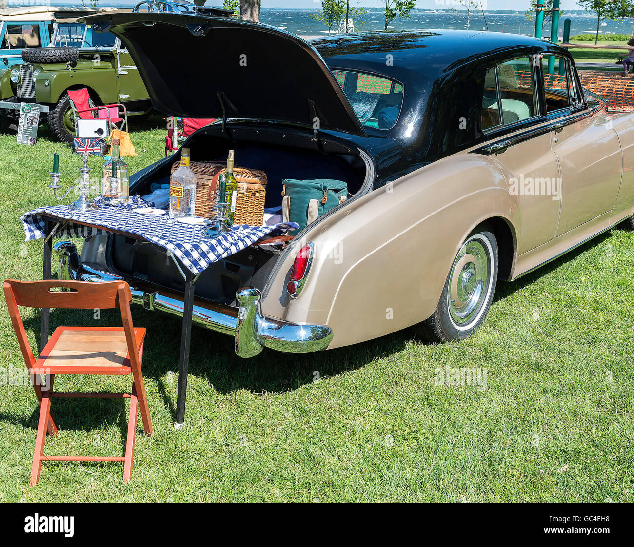 Autos à une exposition de voiture Banque D'Images