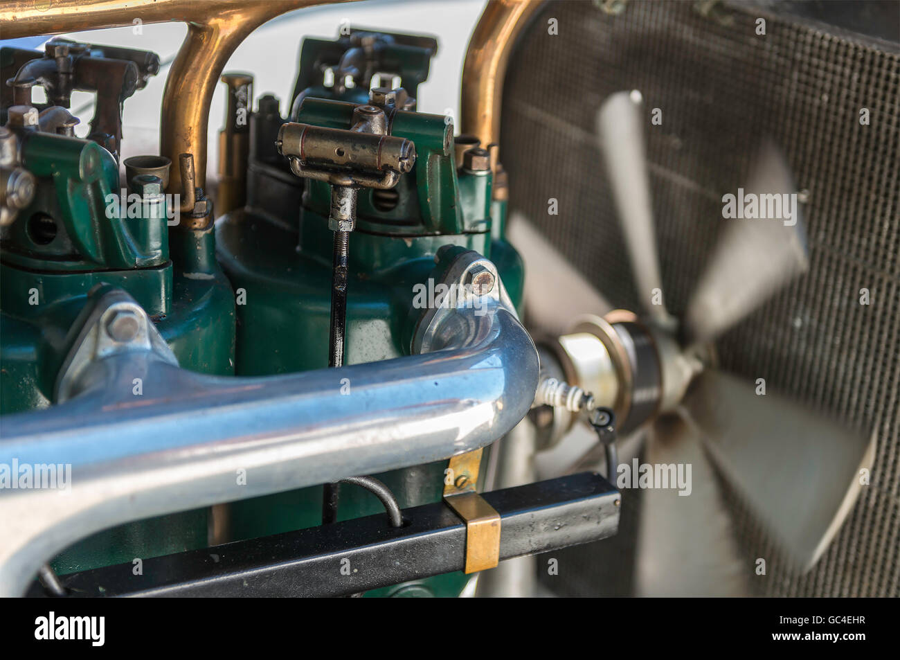 Autos à une exposition de voiture Banque D'Images