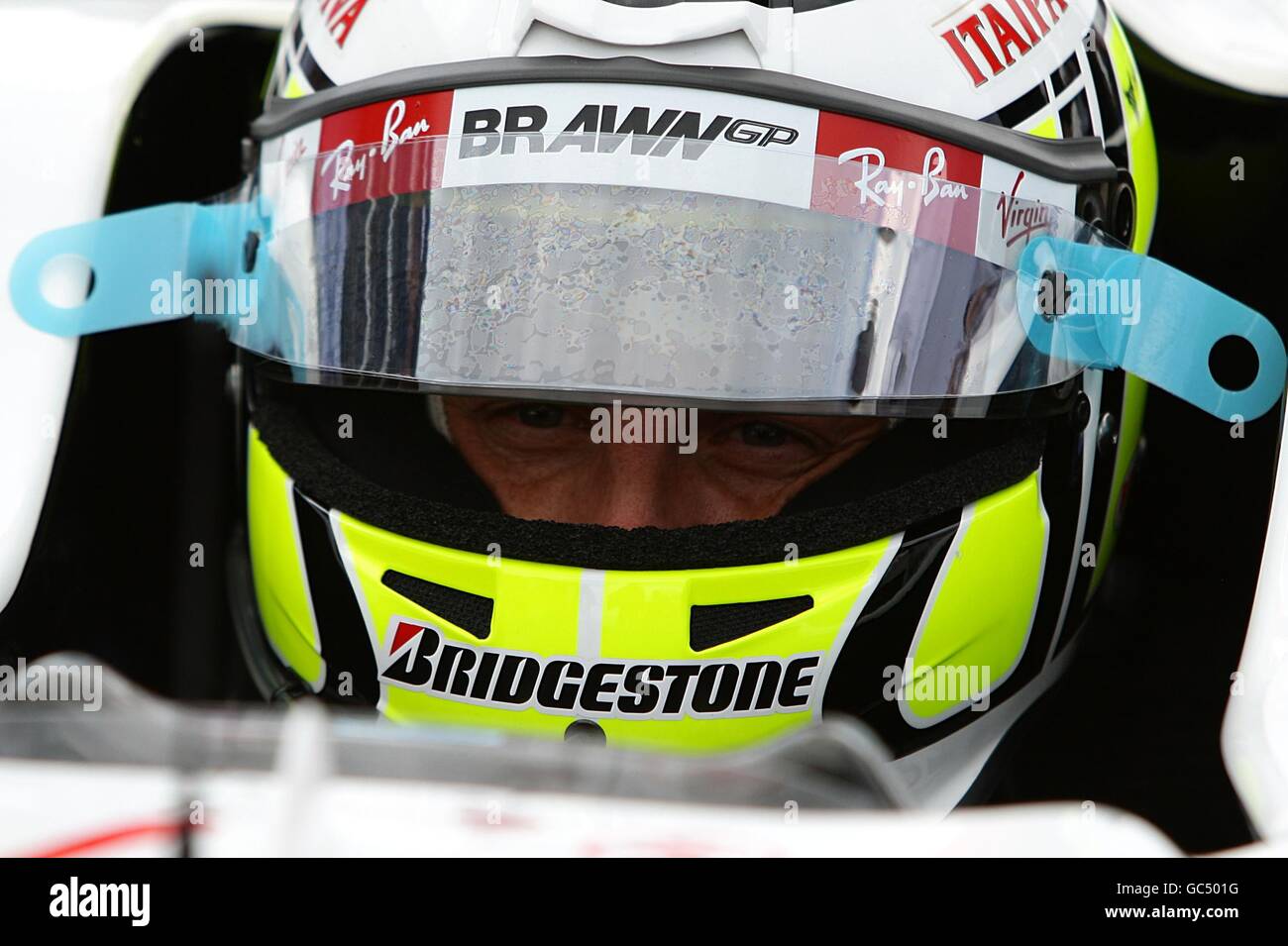 Courses automobiles - Championnat du monde de Formule 1 - Grand Prix brésilien - Journée de la course - Interlagos.Jenson Button, pilote de Brawn GP, avant le Grand Prix brésilien à Interlagos, Sao Paulo. Banque D'Images