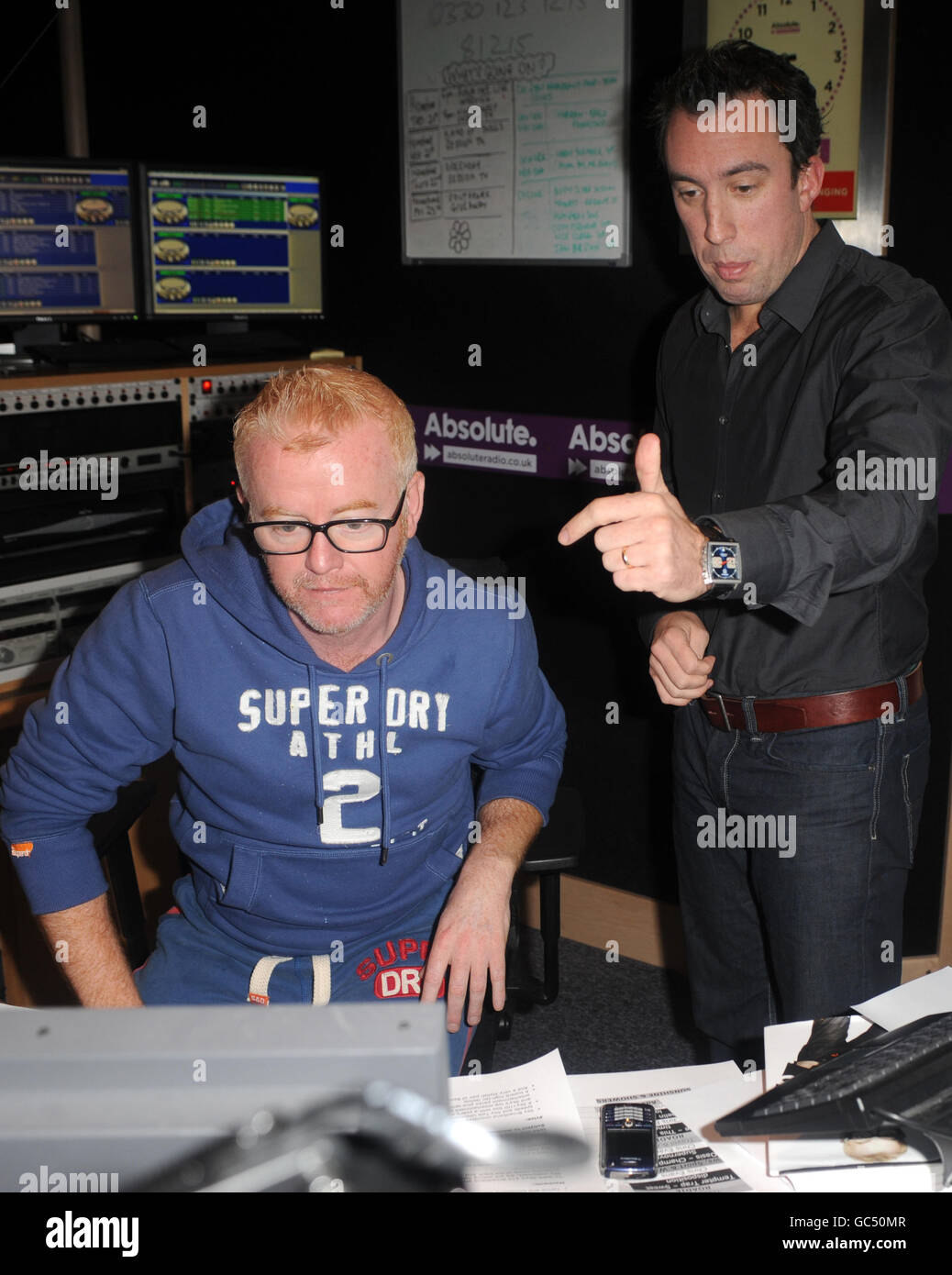 Chris Evans revient à son ancien studio Virgin radio - 8 ans après avoir juré de ne jamais marcher dans le bâtiment à nouveau - pour apparaître comme un invité sur le Christian O'Connell Absolute radio Breakfast Show. Banque D'Images