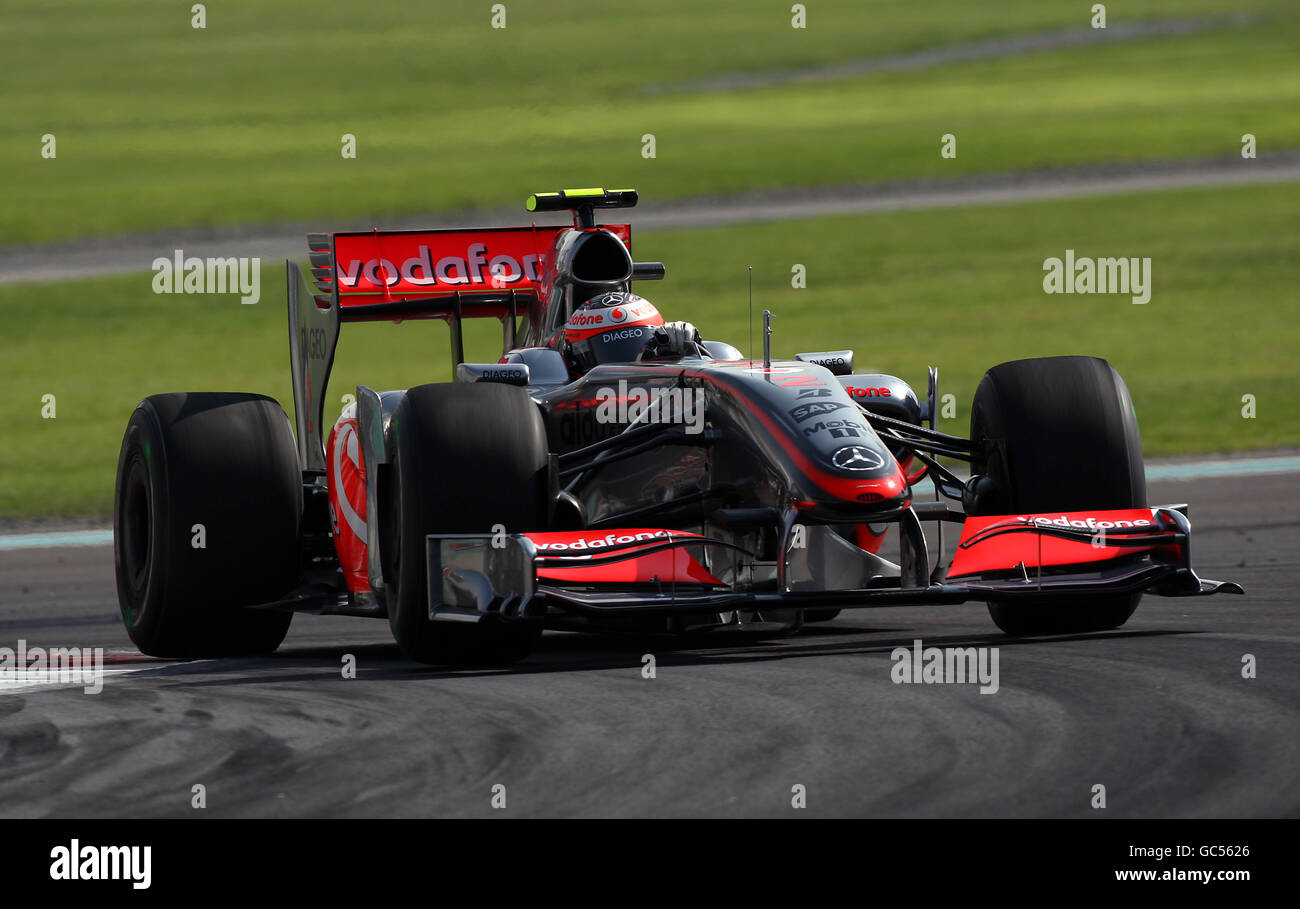 Heikki Kovalainen de McLaren lors de la troisième séance d'entraînement du Grand Prix d'Abu Dhabi au circuit Yas Marina, Émirats arabes Unis. Banque D'Images