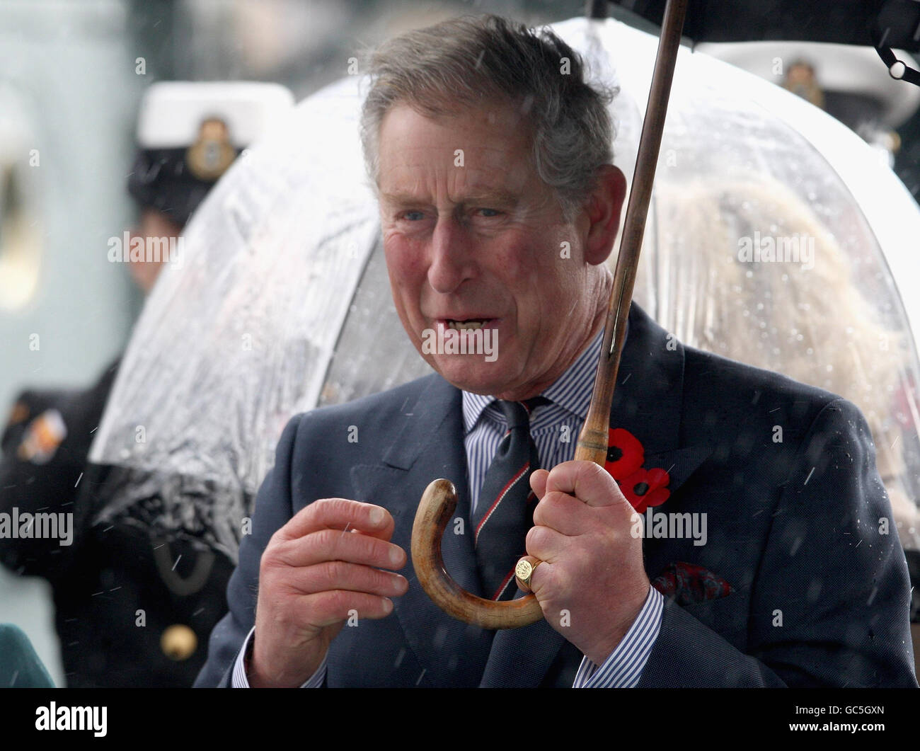 Le Prince de Galles est à bord du NCSM Haida à Hamilton, près de Toronto, au Canada. La duchesse a appris ses racines canadiennes aujourd'hui alors qu'elle poursuit sa tournée dans le pays nord-américain avec le prince de Galles. Banque D'Images