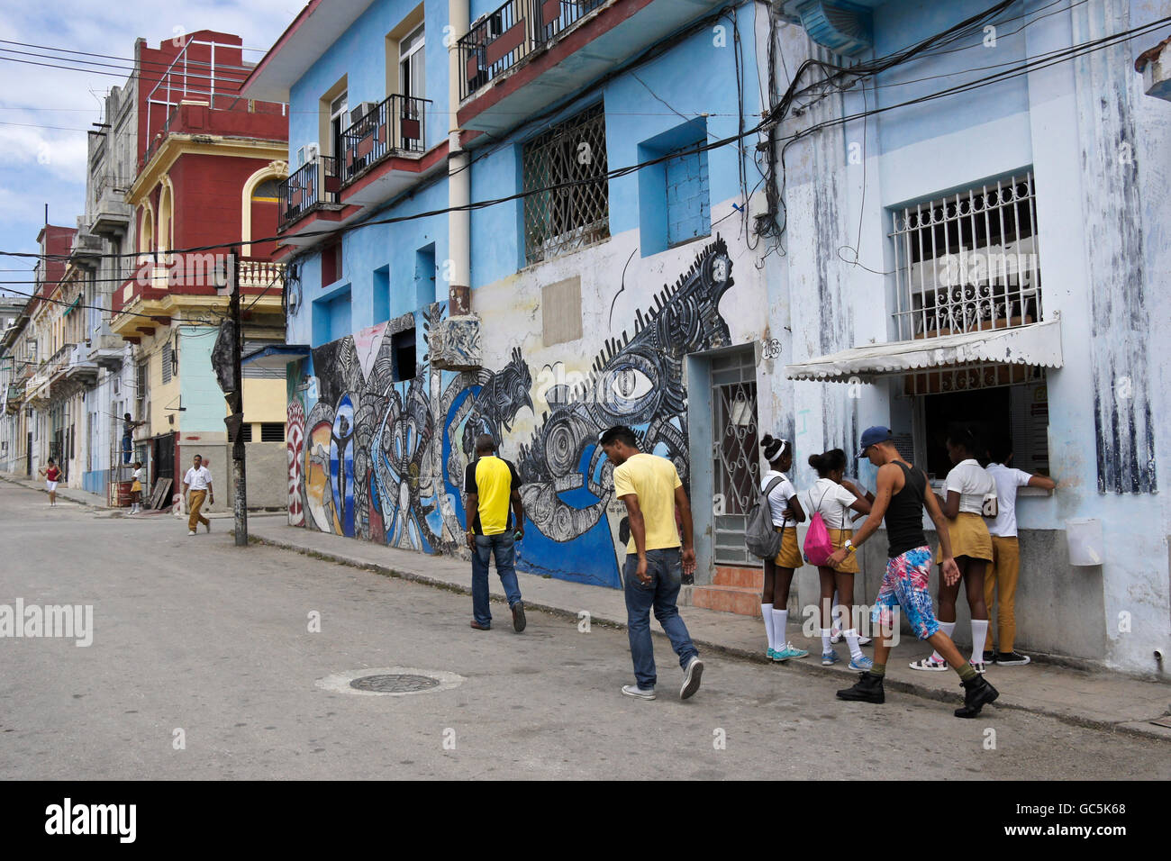 Par l'artiste Salvador Gonzalez Escalona, Callejon de Hamel (Hamel's Alley) à Cayo Hueso quartier, La Havane, Cuba Banque D'Images