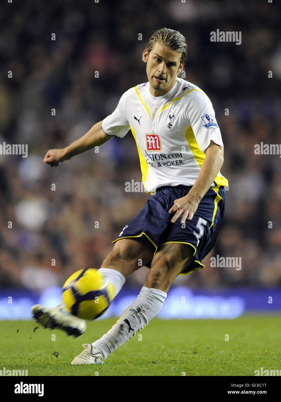 Soccer - Barclays Premier League - Tottenham Hotspur / Wigan Athletic - White Hart Lane.David Bentley, de Tottenham Hotspur, marque huit buts lors du match de la première ligue de Barclay à White Hart Lane, Londres. Banque D'Images