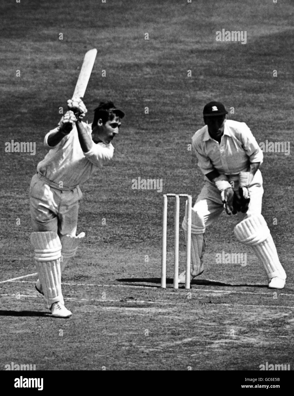 Cricket.Peter Parfitt coupe Gary Sobers. Banque D'Images