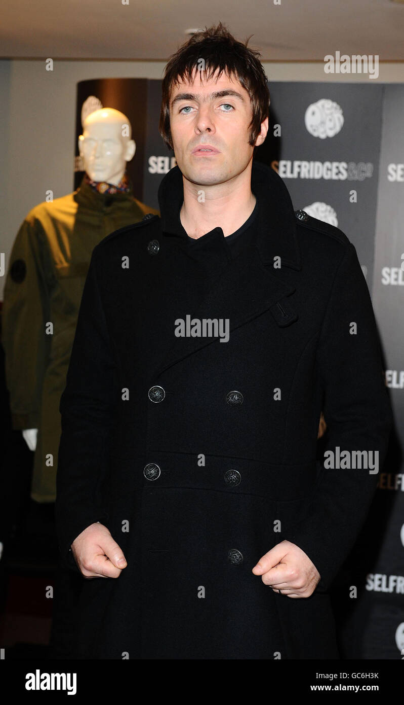 Liam Gallagher lance une gamme de vêtements Photo Stock - Alamy
