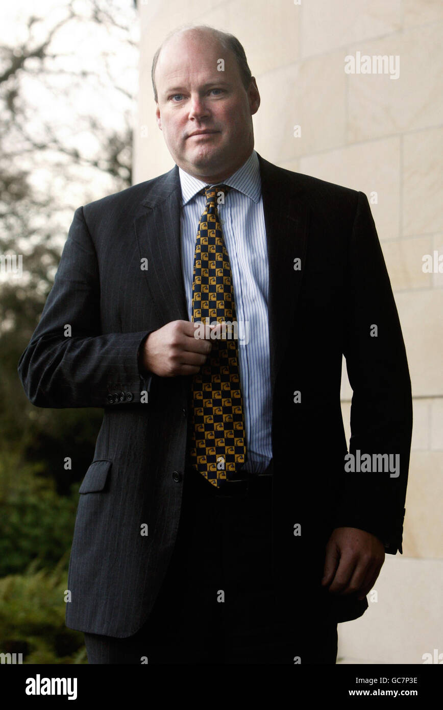 Stephen Hester, directeur général de RBS, arrive à la base du Centre de conférences de la Royal Bank of Scotland, à RBS, à Gogarburn, près d'Édimbourg, pour une réunion avec les actionnaires afin d'approuver la participation au régime de protection des actifs du gouvernement. Banque D'Images