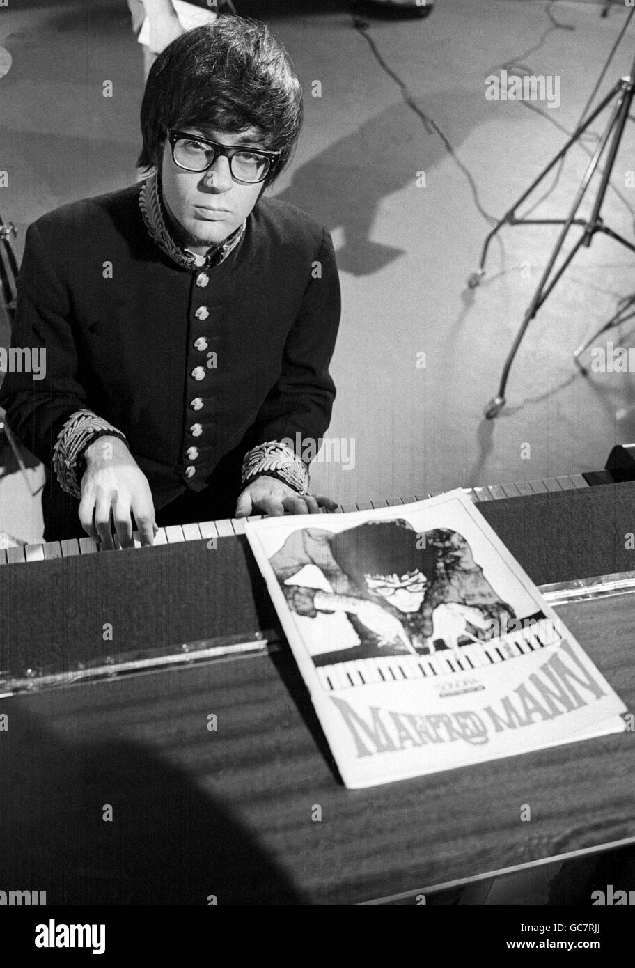 Manfred Mann au piano Banque D'Images