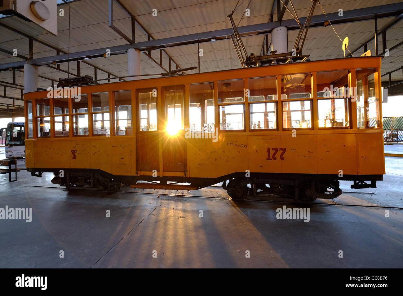 Ancien Tramway électrique, Plaza de Armas, Séville Banque D'Images