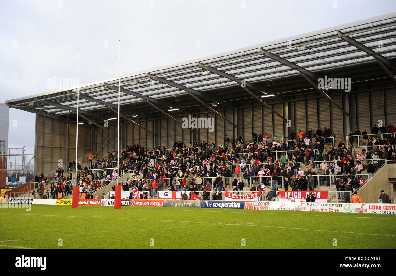 Vue générale de l'intérieur du stade Leigh Sports Village Banque D'Images