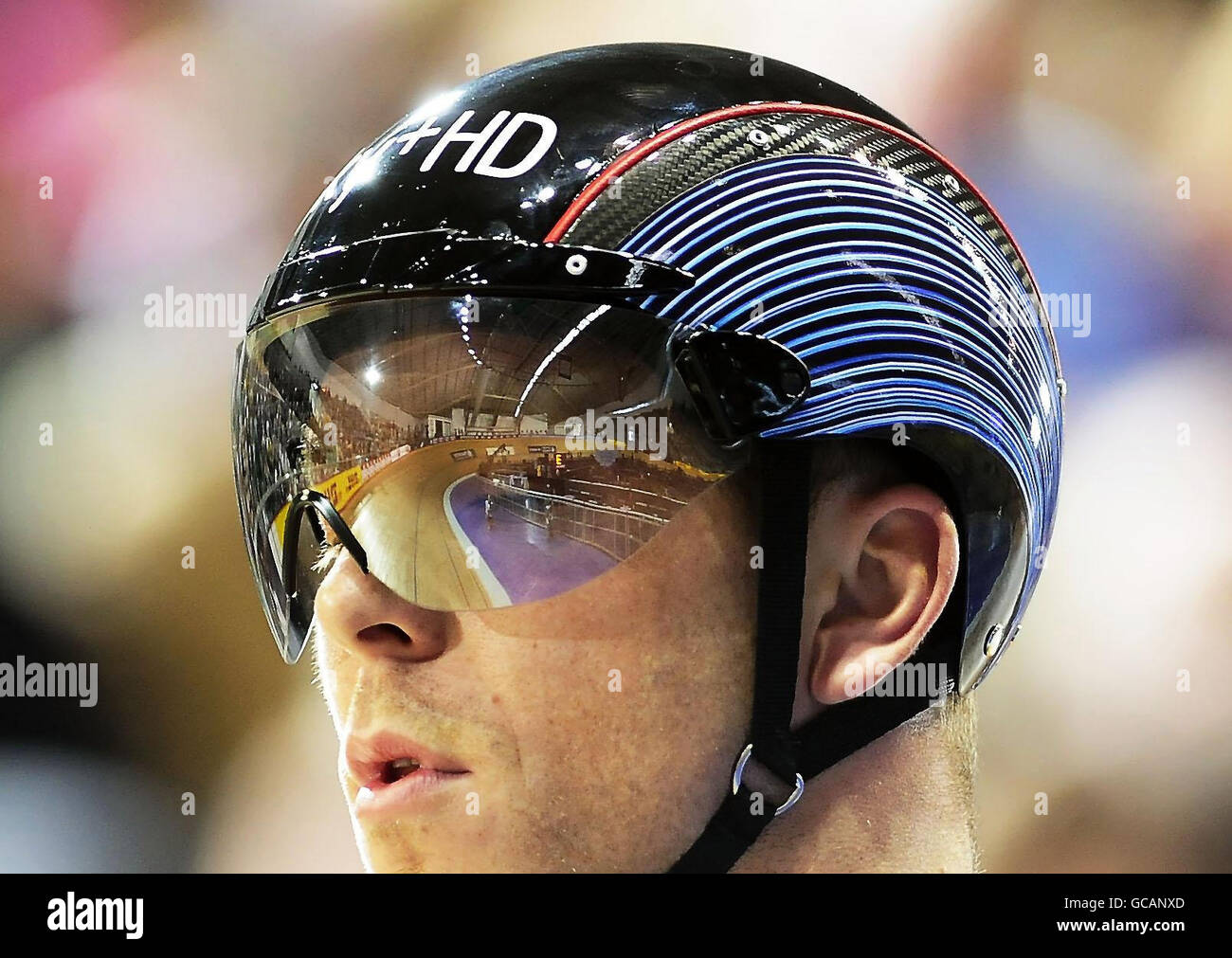 Cyclisme - Révolution 28 - Vélodrome de Manchester.Sir Chris Hoy sur la ligne de départ du sprint masculin pendant le Championnat de cyclisme Revolution 28 au Vélodrome de Manchester, Manchester. Banque D'Images