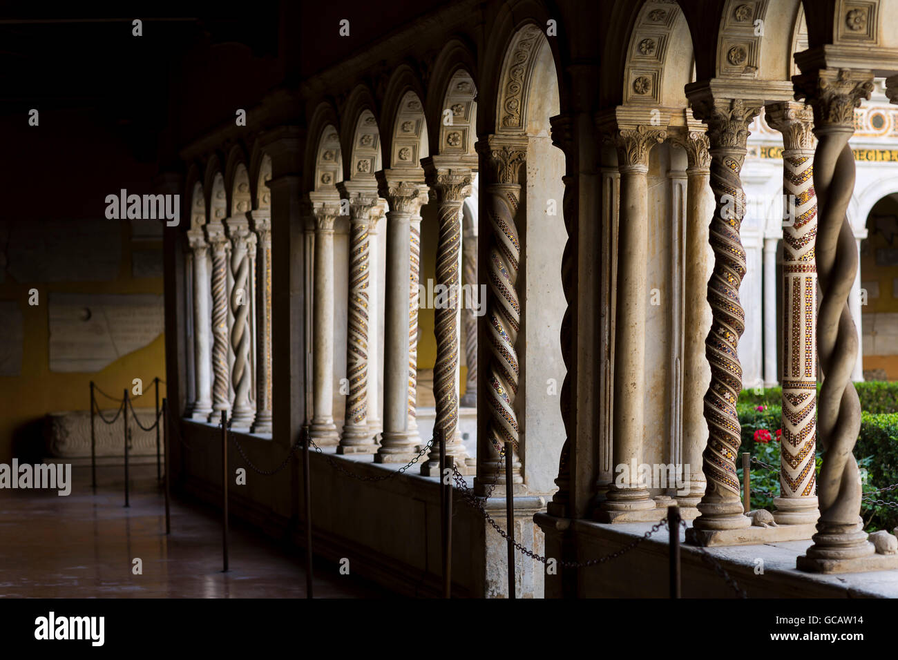 Le Cloître de la Basilique de San Paolo Fuori le Mura. Rome, Italie Banque D'Images
