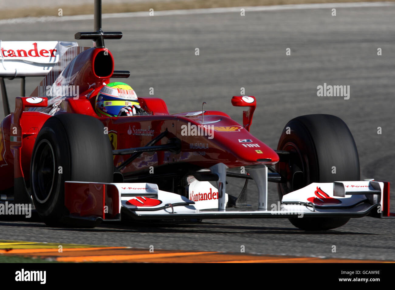 Auto - 2010 tests d'hiver de Formule 1 - deuxième jour - circuit de la Comunitat Valenciana Ricardo Tormo.Felipe Massa teste la nouvelle Ferrari lors de la session d'essai de Formule 1 Banque D'Images
