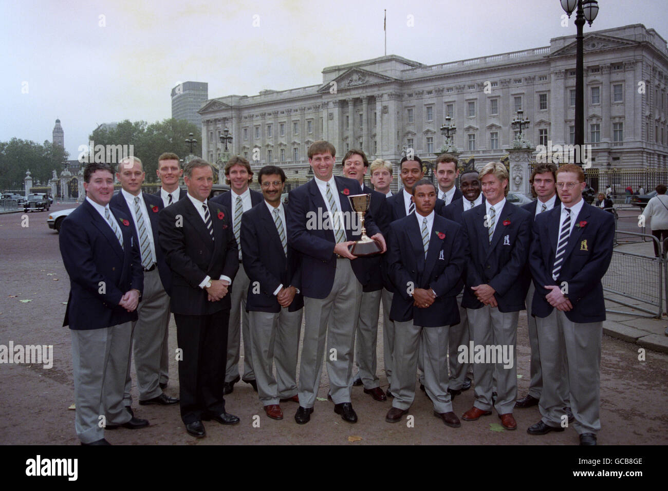 Cricket - 1994 Trophée du Championnat du comté de Warwickshire Présentation - CCC - Buckingham Palace Banque D'Images