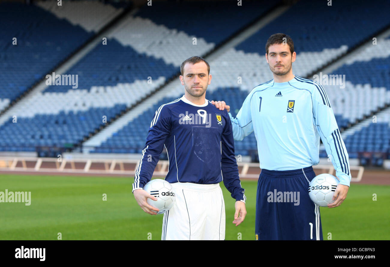 Football - Scotland Media Day - Hampden Park.James McFadden et Craig Gordon en Écosse lors de la Scotland Media Day à Hampden Park, Glasgow. Banque D'Images