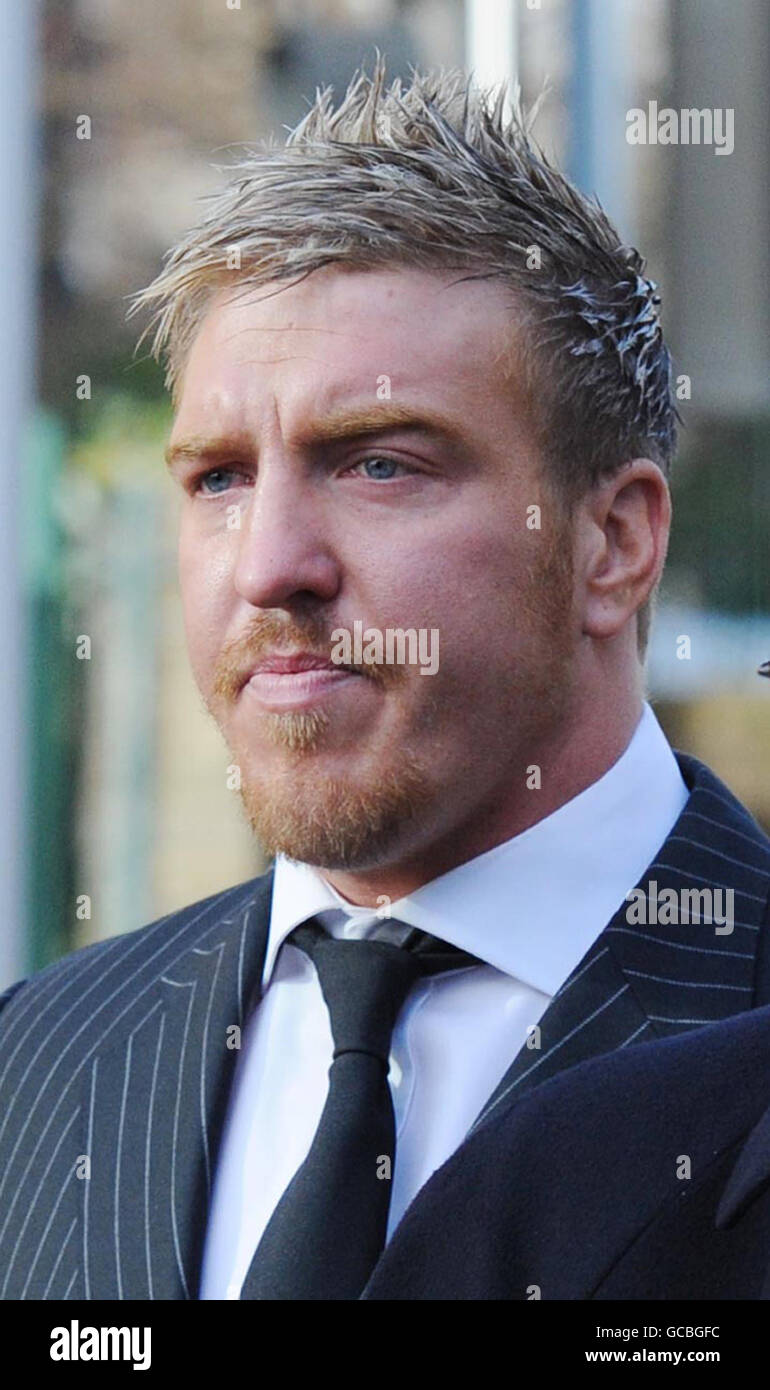 Andy Powell en cour Banque D'Images