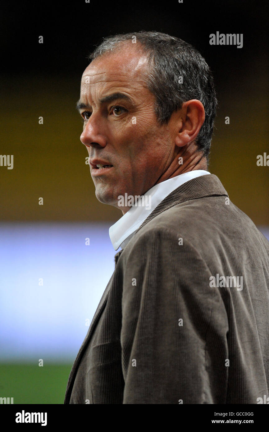 Football - International friendly - Italie / Cameroun - Stade Louis II Entraîneur-chef du Cameroun Paul le Guen Banque D'Images