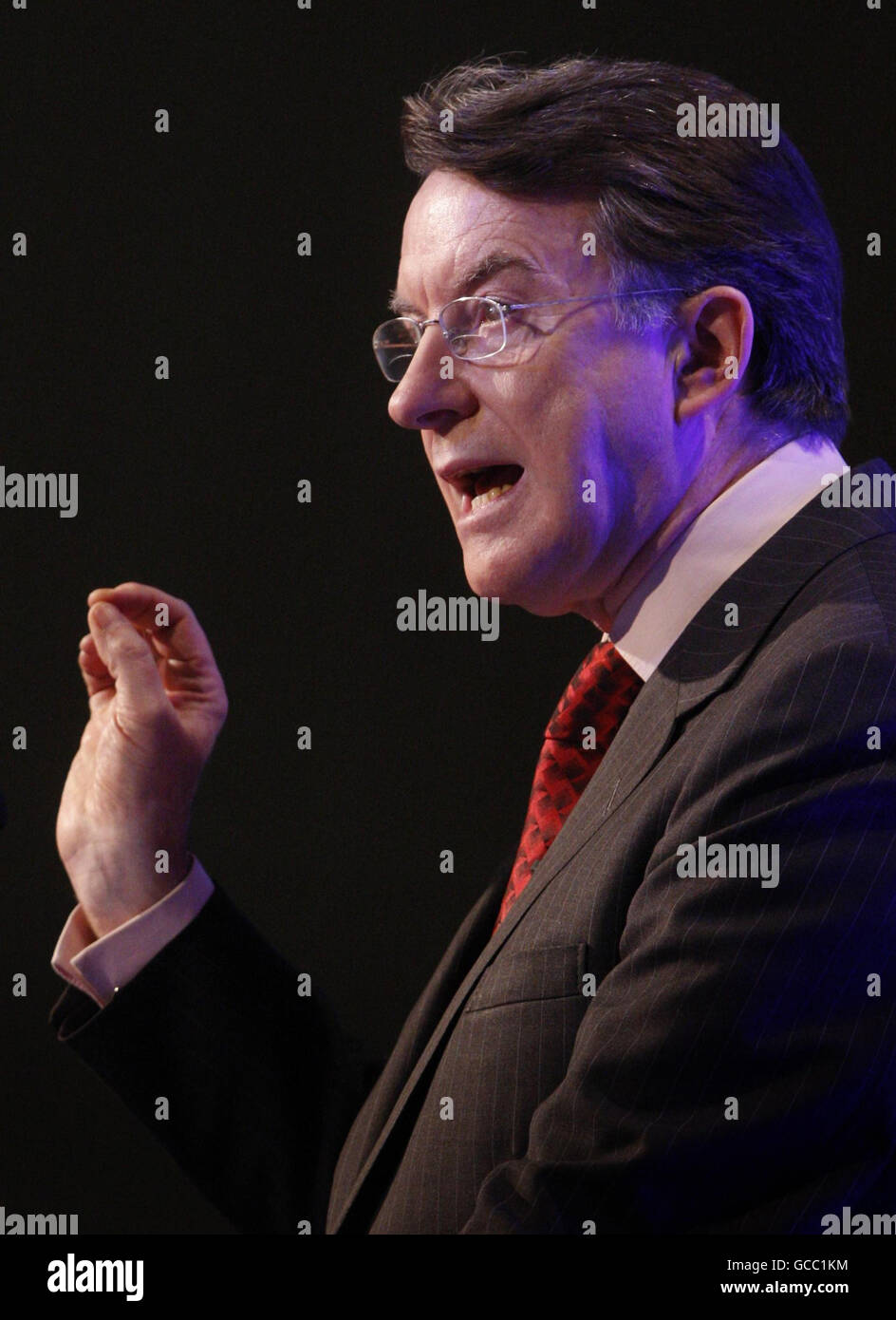 Lord Mandelson, secrétaire d'entreprise, s'adresse à la conférence annuelle de la Fédération des petites entreprises au centre d'exposition et de conférence d'Aberdeen, en Écosse. Banque D'Images