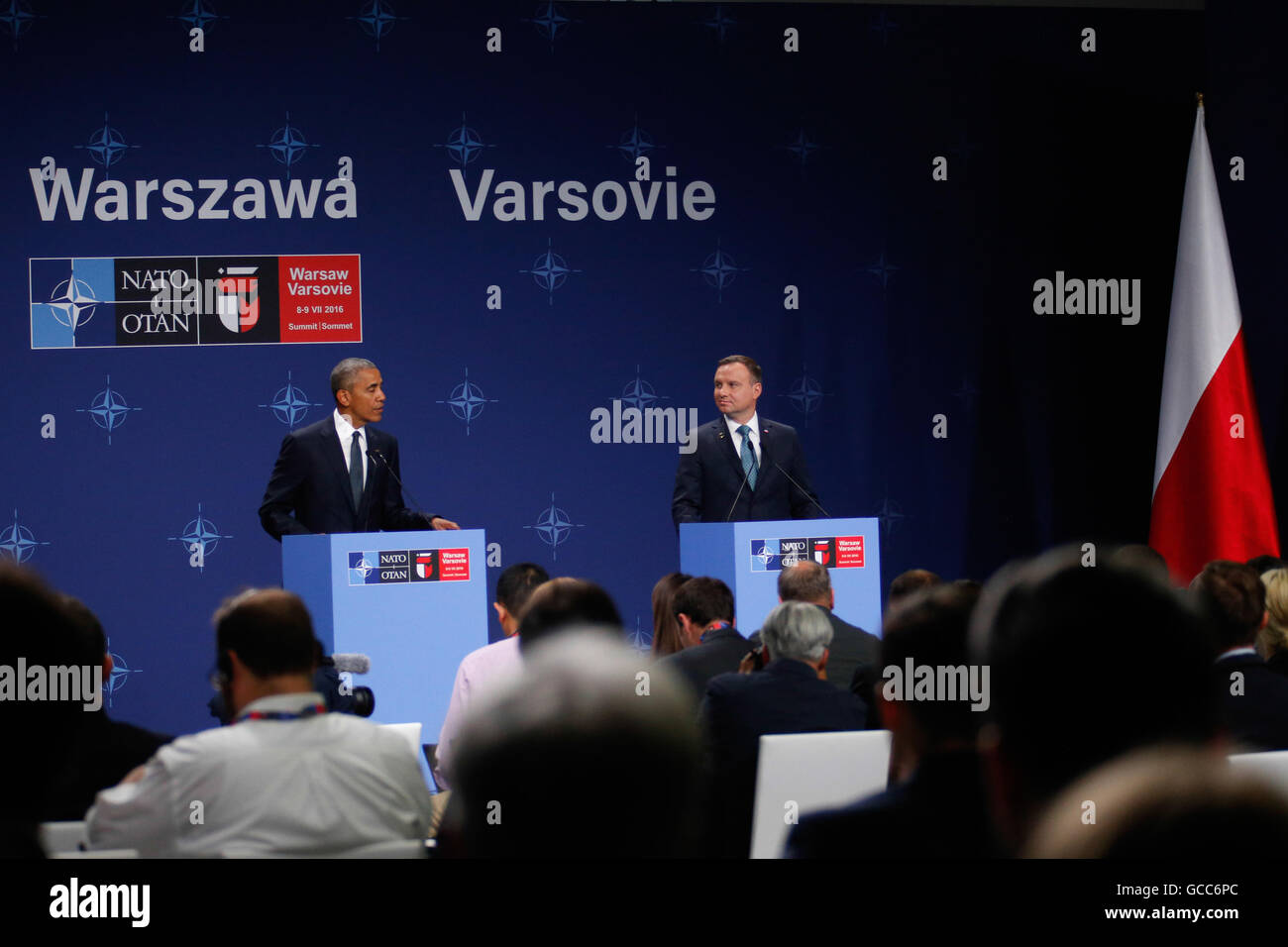 Varsovie, Pologne. 8 juillet, 2016. Varsovie, Pologne. 08 juillet, 2016. Déclarations communes du pays hôte Président Andrzej Duda et USA le président américain Barack Obama au Stade National Polonais à Varsovie lors du sommet de l'OTAN / NATO en Pologne. Le président Barack Obama expresed conserns au sujet de l'état de droit et démocratique institucions en Pologne. © Dominika Zarzycka/Alamy Live News Crédit : Dominika Zarzycka/Alamy Live News Banque D'Images