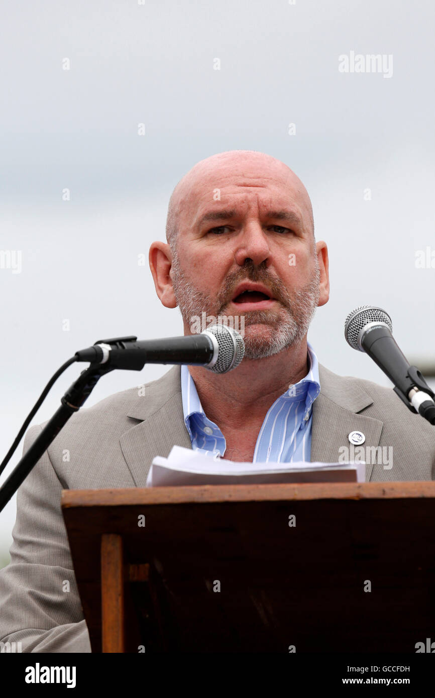 Durham, Royaume-Uni. 09 juillet 2016. Mick Whelan, de l'ASLEF, parlant au Gala des mineurs de Durham de Durham, Angleterre. L'événement 2016 était le 132e 'Grande réunion'. Crédit : Stuart Forster/Alamy Live News Banque D'Images