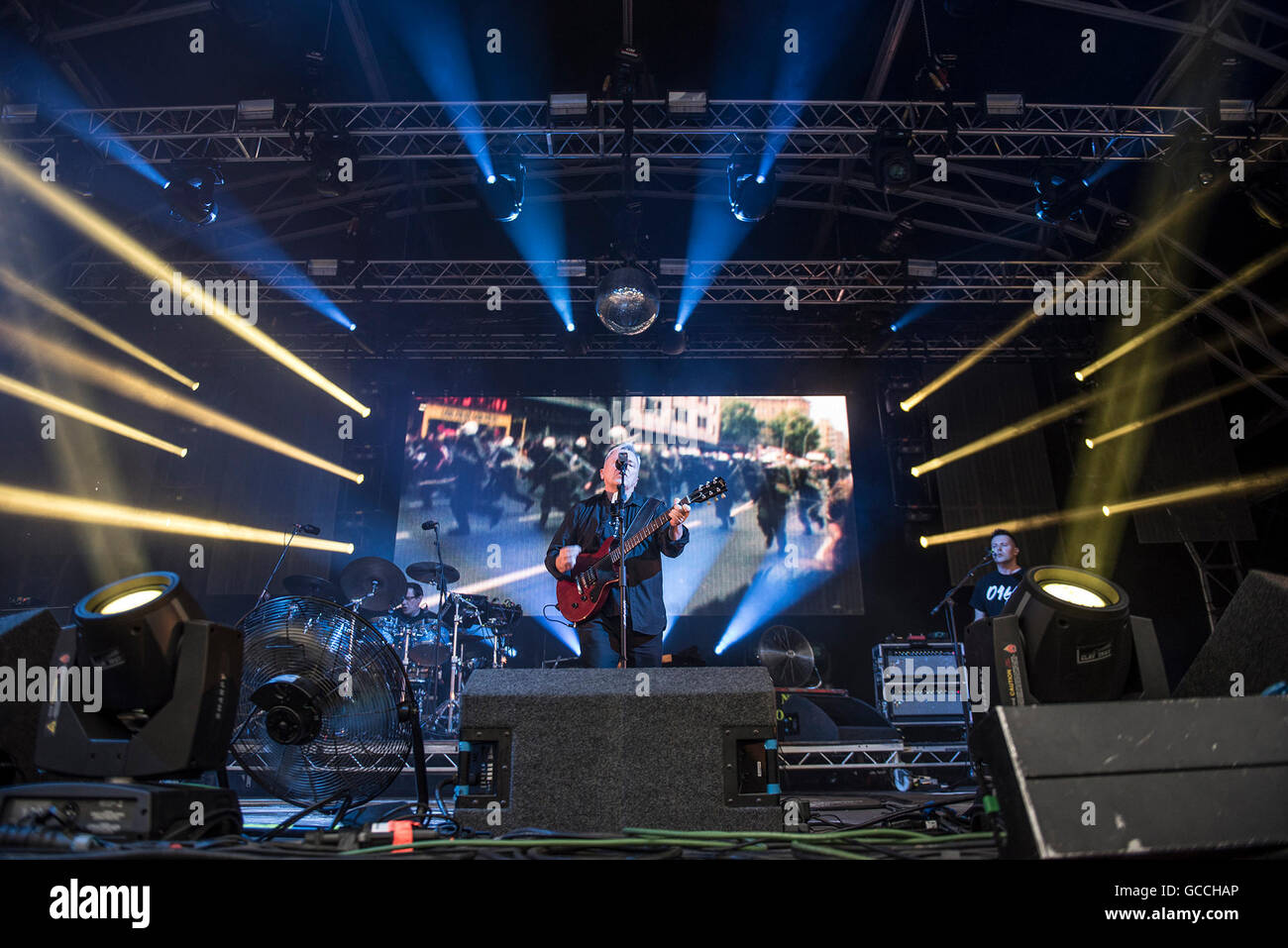 Manchester, UK. 09 juillet 2016. Gillian Gilbert, Tom Chapman, Stephen Morris, Bernard Sumner et Phil Cunningham de nouvelle commande effectuer au Bol Castlefield à Manchester 09/07/2016 Credit : Gary Mather/Alamy Live News Banque D'Images