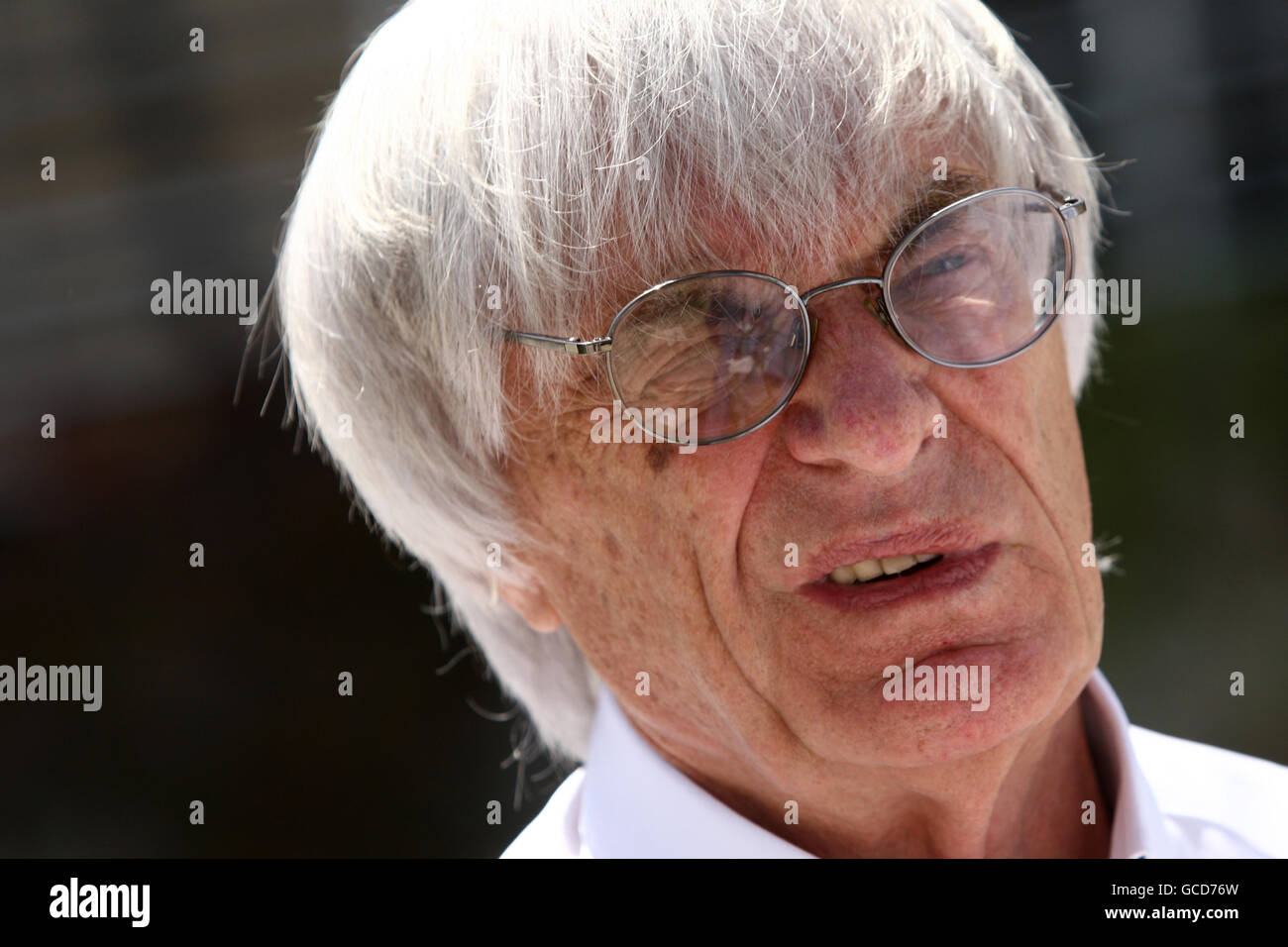 Courses automobiles - Championnat du monde de Formule 1 - Grand Prix de Bahreïn - circuit international de Bahreïn.Bernie Ecclestone pendant le Grand Prix de l'Air du Golfe de Bahreïn au circuit international de Bahreïn à Sakhir, Bahreïn Banque D'Images