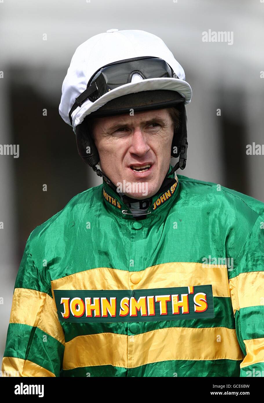 Courses hippiques - 2010 John Smith's Grand National - deuxième jour - Aintree Racecourse. AP McCoy, Jockey Banque D'Images