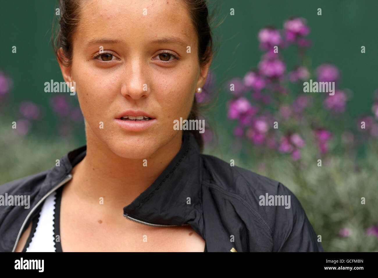 Laura Robson fait une apparition à Wimbledon aujourd'hui pour célébrer le 75e anniversaire de Robinsons, au All England Lawn tennis Club, à Wimbledon. Banque D'Images