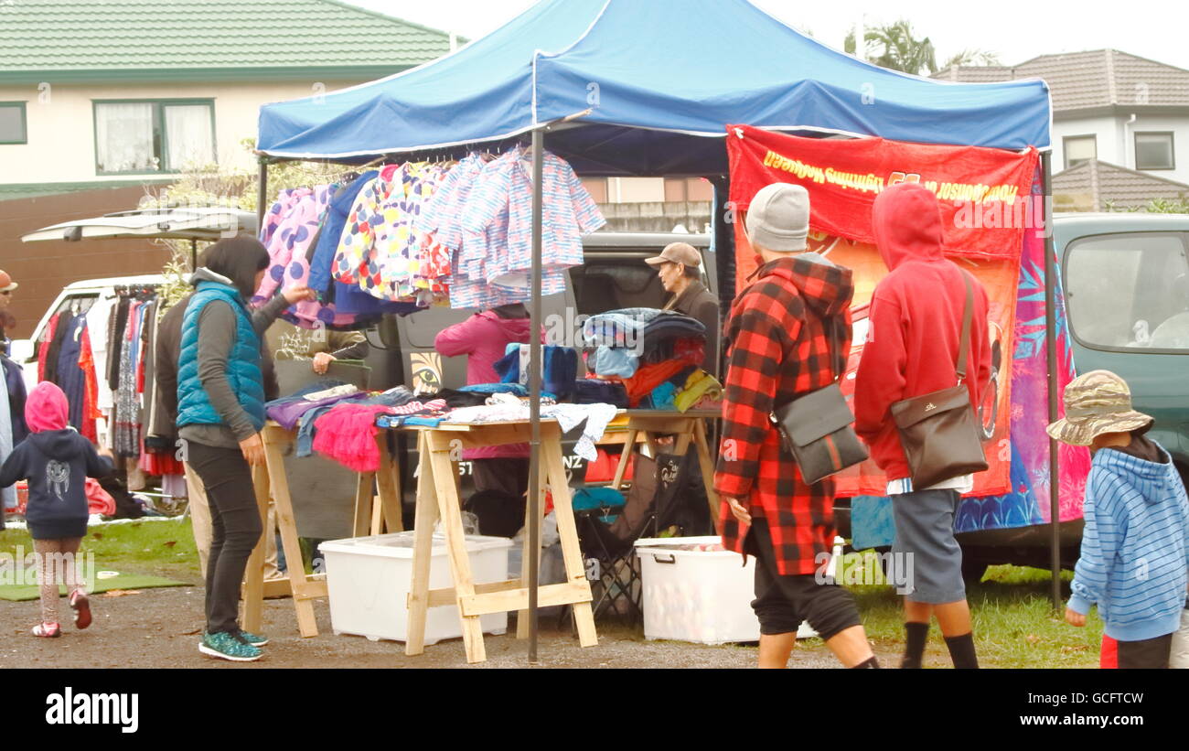 Scènes de marché au marché aux puces à Avondale, Auckland, Nouvelle-Zélande Banque D'Images