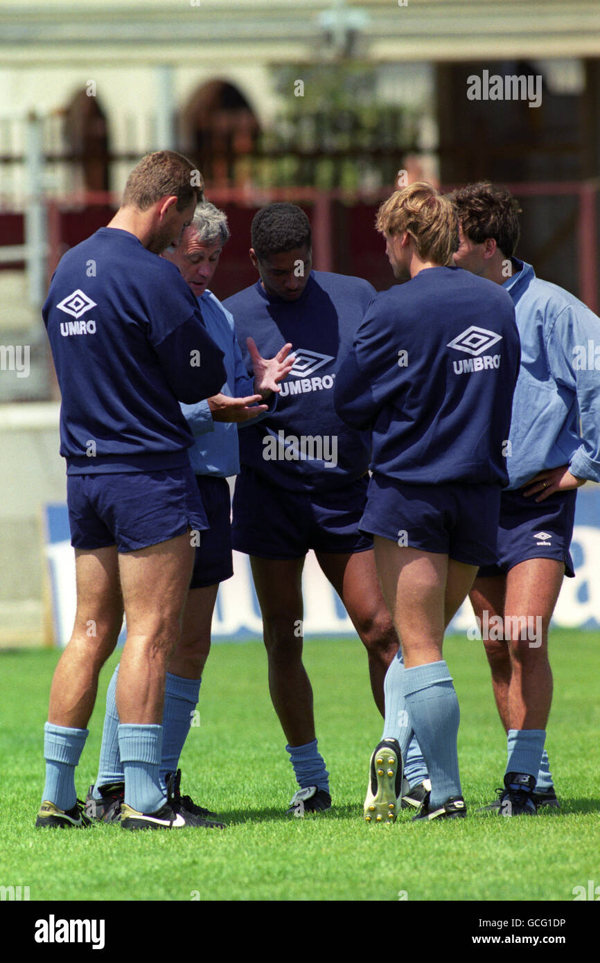 Football - FIFA World Cup Italia 90 - Angleterre Formation - Cagliari Banque D'Images